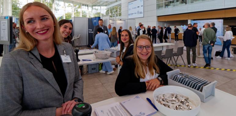 https://www.deutsche-versicherungsboerse.de/images/artikel-slider/maklerprozesse/1289/img_2351_dxo_resized.jpg