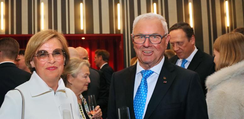 https://www.deutsche-versicherungsboerse.de/images/artikel-slider/maklerprozesse/1428/img_3950_perfectlyclear_resized.jpg