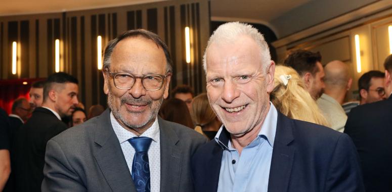 https://www.deutsche-versicherungsboerse.de/images/artikel-slider/maklerprozesse/1428/img_3959_perfectlyclear_resized.jpg