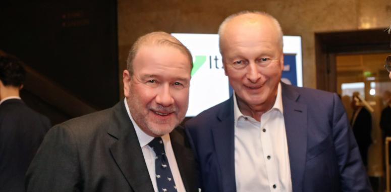 https://www.deutsche-versicherungsboerse.de/images/artikel-slider/maklerprozesse/1428/img_3978_perfectlyclear_resized.jpg