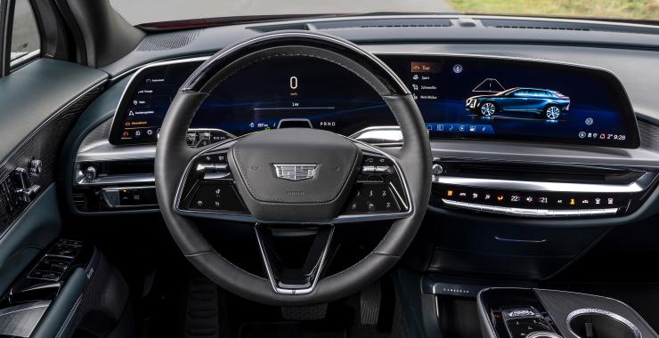 https://www.deutsche-versicherungsboerse.de/images/artikel-slider/maklerprozesse/971/cadillac-lyric-interior-001_resized.jpg
